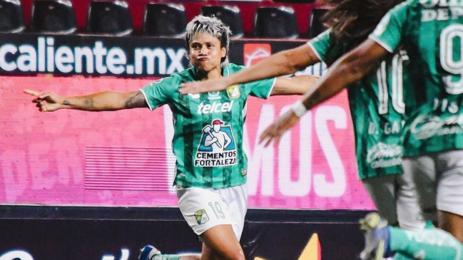   [VIDEO] El crucial gol de Fernanda Pinilla en México y el eufórico festejo de Grace Lazcano 